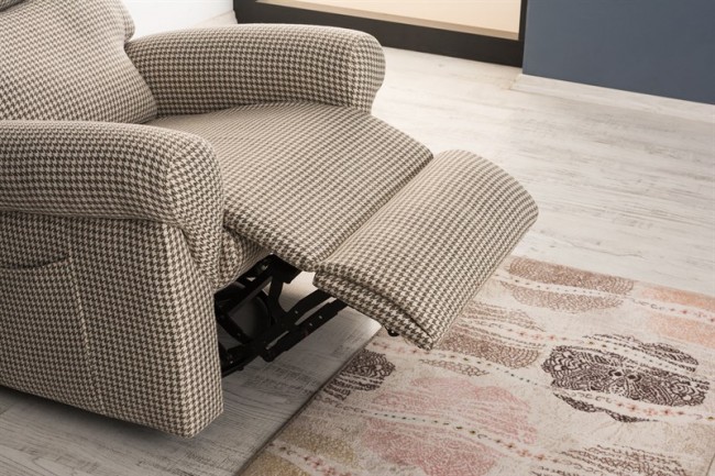 Sallanan Motorlu Baba Koltuğu Sallanan Motorlu Baba Koltuğu